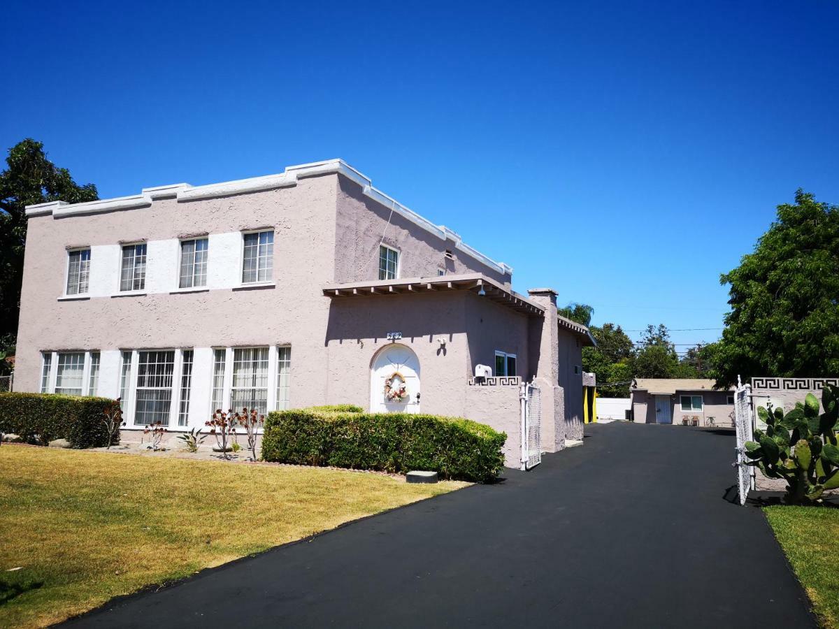 Pasadena Room With Private Bathroom Exterior photo